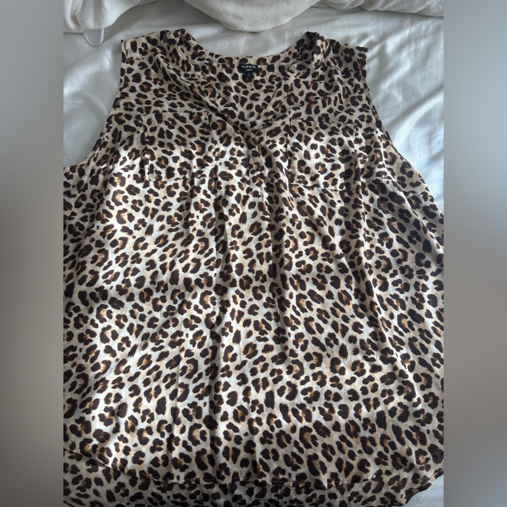 Torrid Leopard print tank top